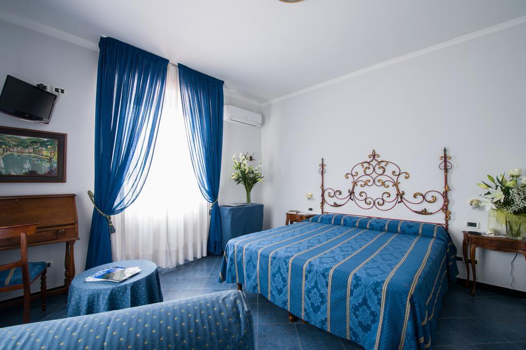Hotel Giulio Cesare Rapallo Buitenkant foto
