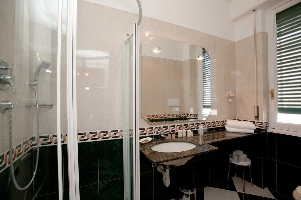 Hotel Giulio Cesare Rapallo Buitenkant foto