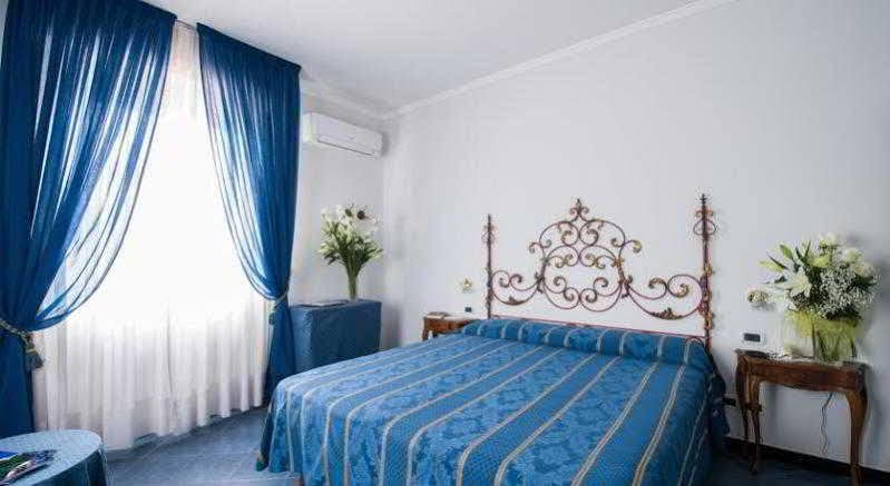 Hotel Giulio Cesare Rapallo Buitenkant foto