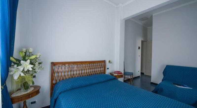 Hotel Giulio Cesare Rapallo Buitenkant foto